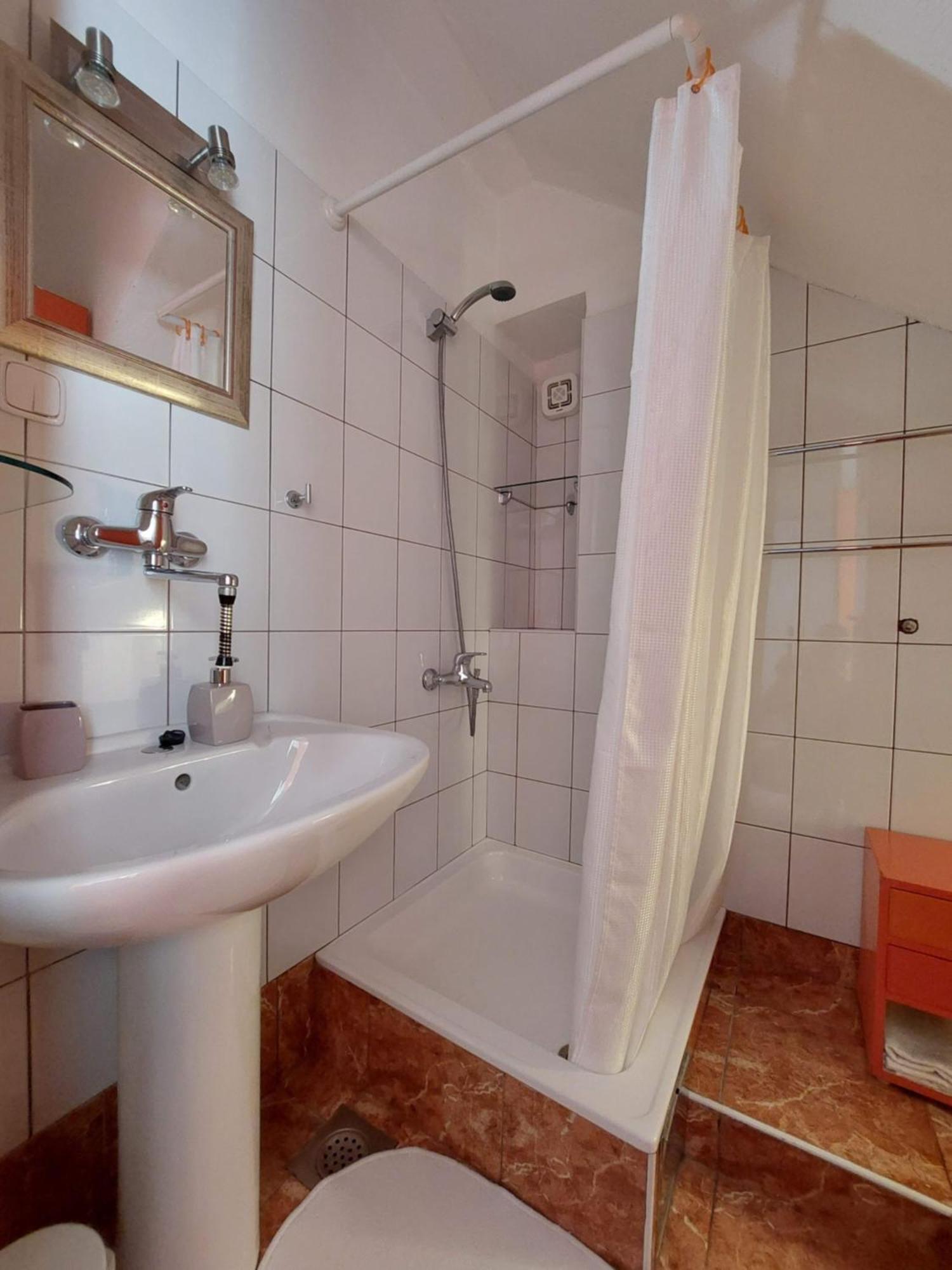 Apartment In Vis Historic Center - Mikula, Ljubica, Toma المظهر الخارجي الصورة