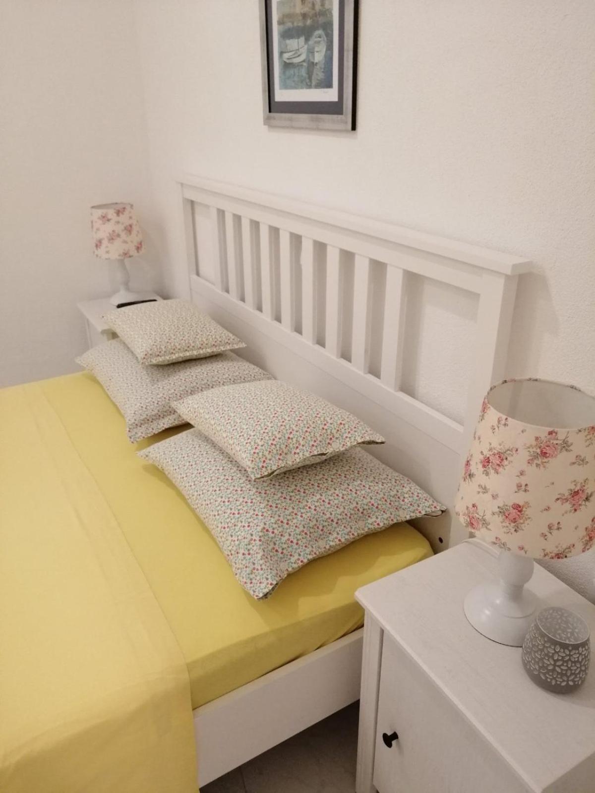 Apartment In Vis Historic Center - Mikula, Ljubica, Toma الغرفة الصورة