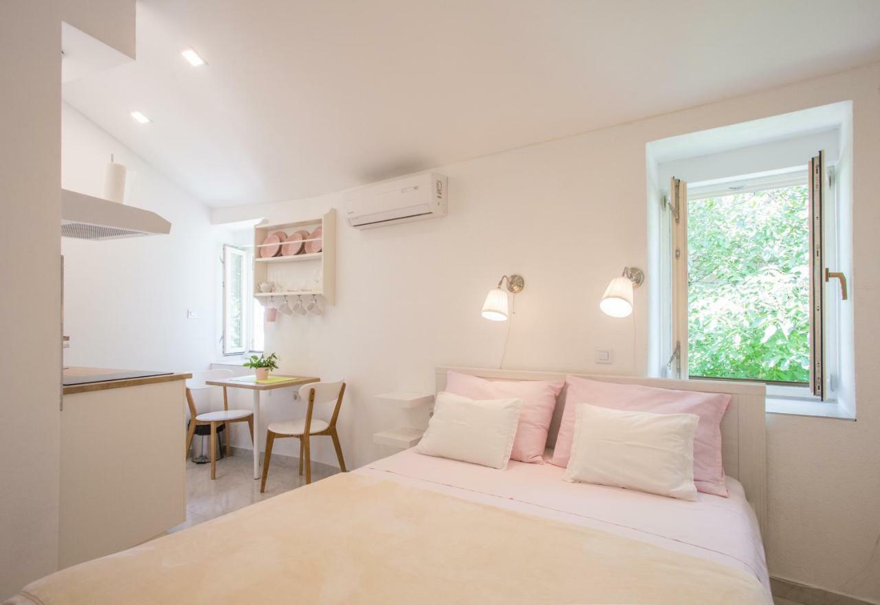 Apartment In Vis Historic Center - Mikula, Ljubica, Toma المظهر الخارجي الصورة